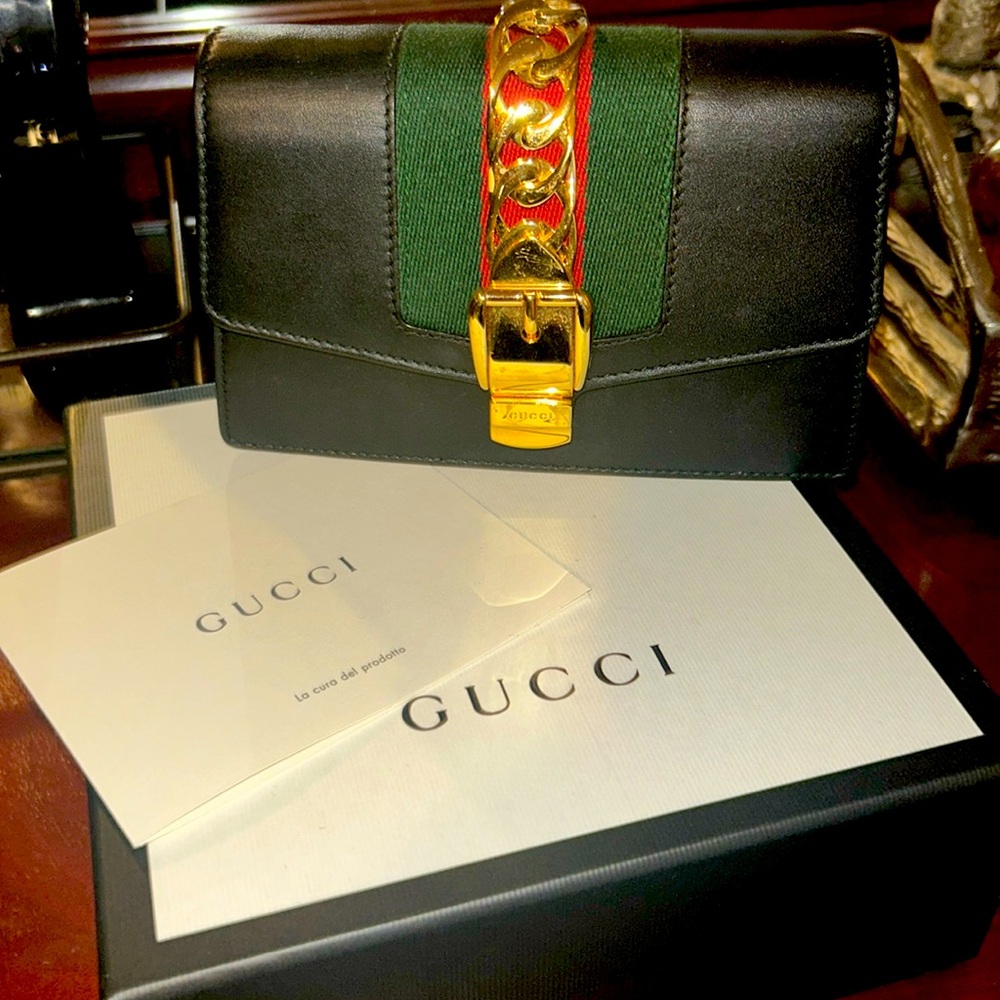 Gucci clutch
